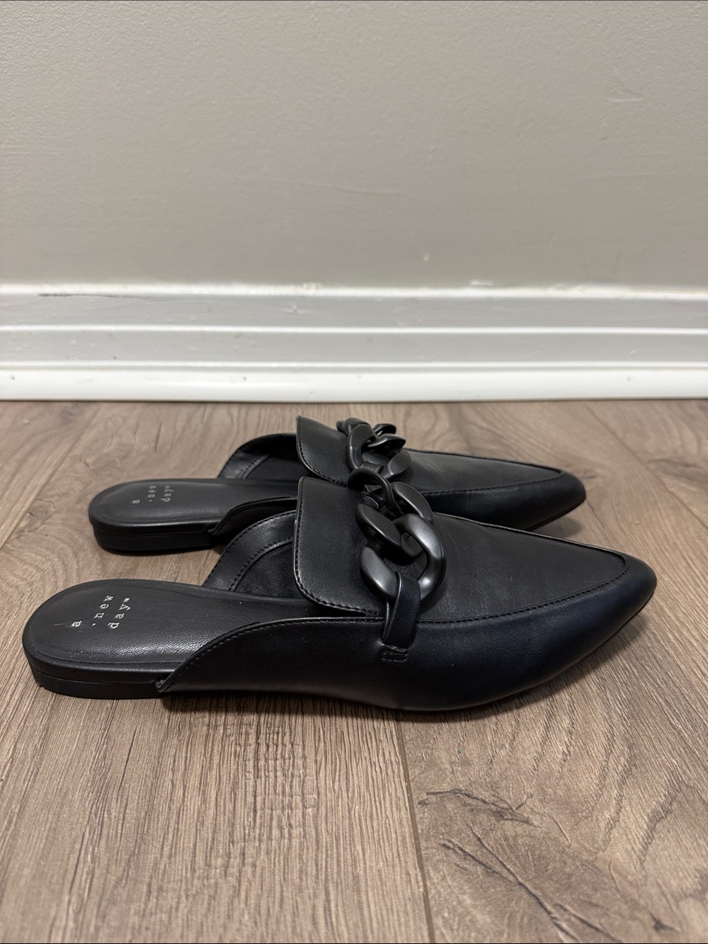 a new day — Black Pointed Toe Chain-Trim Mules